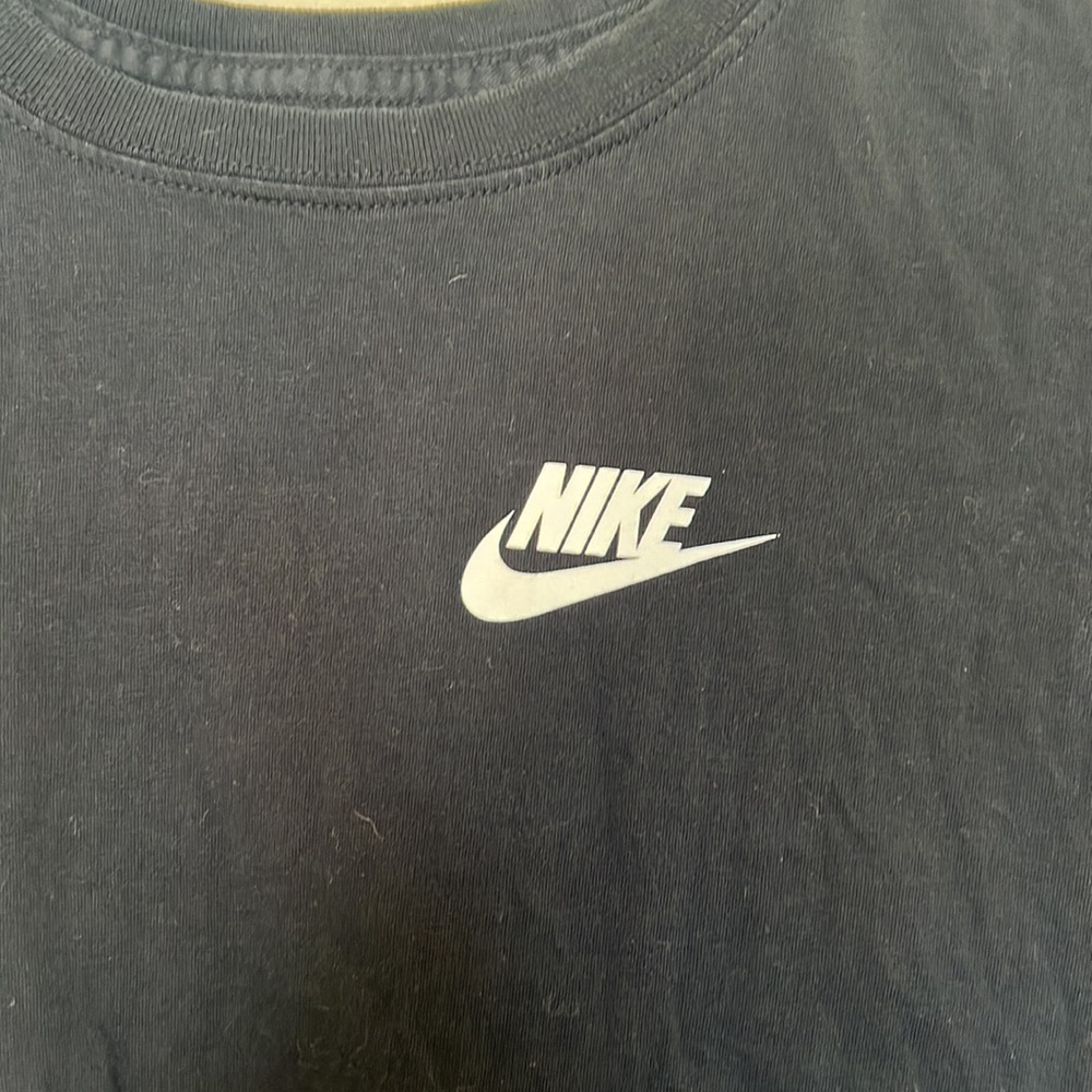 Girls Nike Tee - Picture 3 of 6